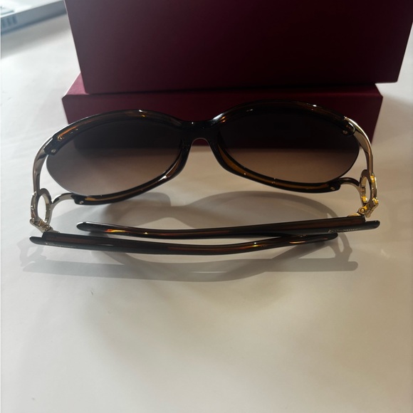 new Ferragamo Alt Fit Oval Cutaway Sunglasses - Picture 6 of 10